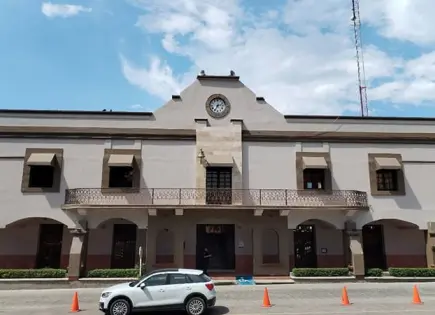 Suspenden sesión de Cabildo por desacuerdos en la reunión previa