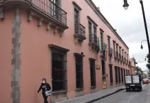 Falta de estacionamientos dificulta operaci&oacute;n de hoteles: AMHM