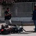 Motociclista resulta herido al ser arrollado