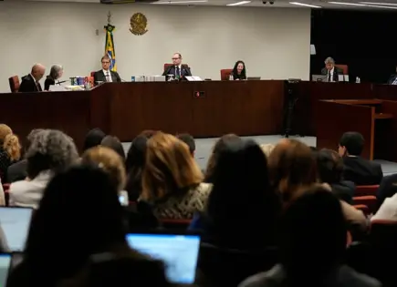 Panel de Jueces condena a Bolsonaro