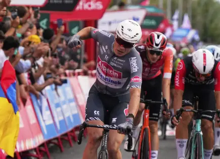 Philipsen conquista su tercera victoria en la Vuelta a España