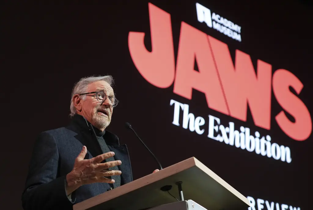 Steven Spielberg conmemora 50 años de Jaws en el Museo de la Academia