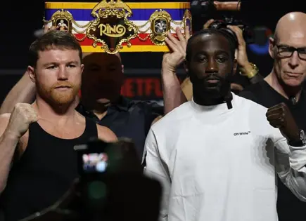 Canelo Álvarez pierde sus títulos ante Crawford en una histórica pelea