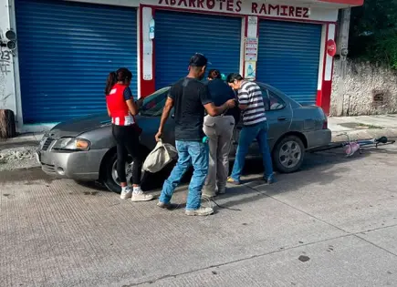 Policías rescatan a menor de edad