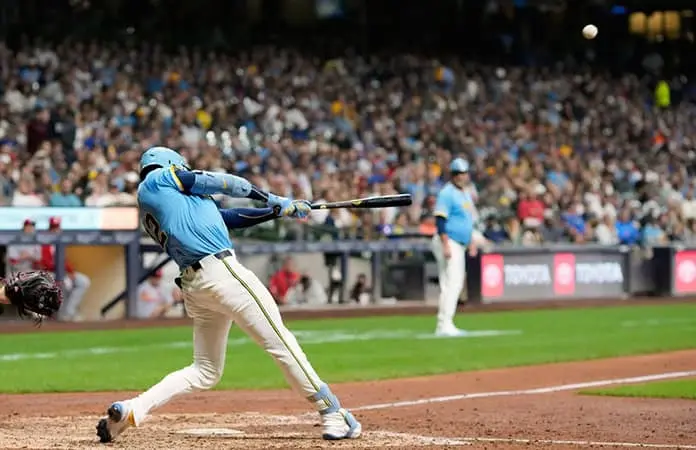 Cerveceros asegura boleto a los playoffs
