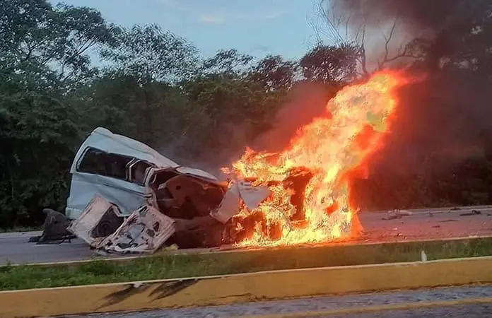 Choque múltiple causa 15 muertos