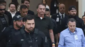 Jair Bolsonaro acude al hospital tras sentencia por intento de golpe