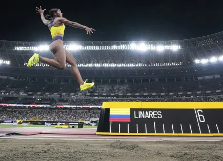 Natalia Linares se cuelga bronce en Mundial de atletismo