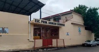 Primaria Damián Carmona, sin escritura de propiedad