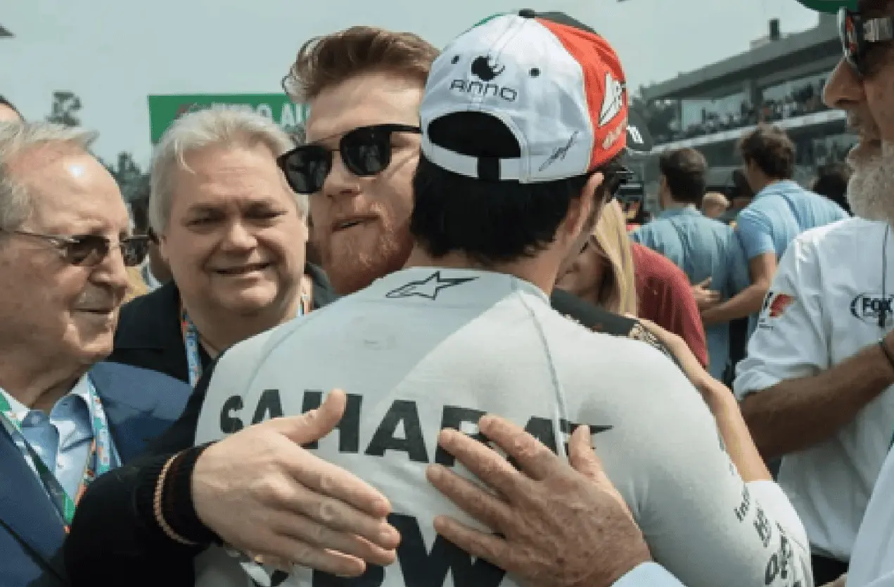 "Checo" Pérez respalda a Canelo tras derrota contra Crawford