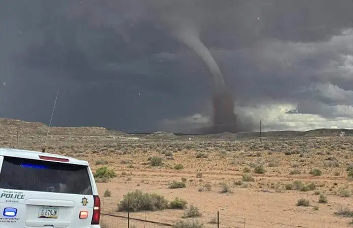 Destruyen tornados residencias en Utah
