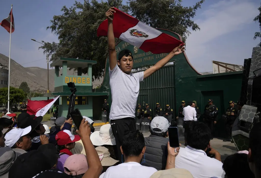 Expresidentes de Perú cumplen condena en cárcel Barbadillo