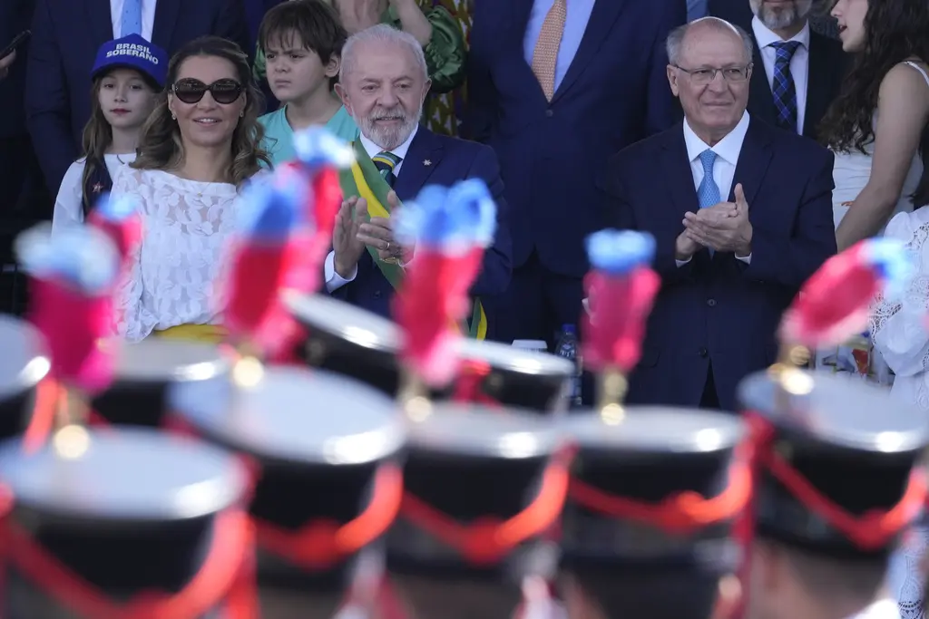 Lula rechaza aranceles de Estados Unidos a Brasil