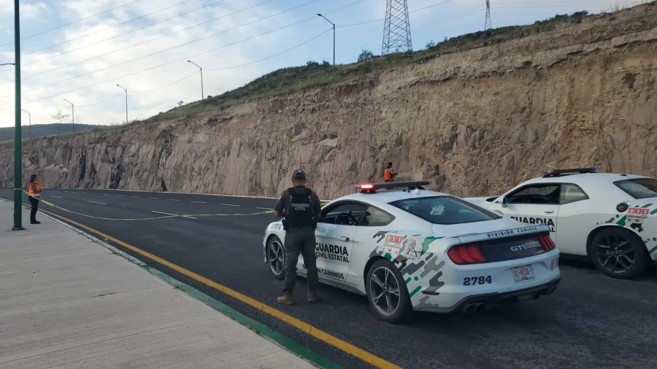 Habilitan operativo en Vía Alterna tras deslaves