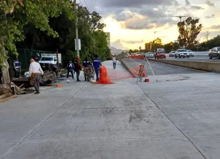 Abren circulación en lateral de Salvador Nava a Mariano Jiménez