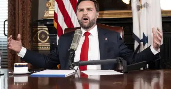 Vicepresidente de EEUU rinde tributo a Charlie Kirk en programa de radio