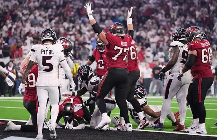 Feroz remontada de Bucs ante Texans