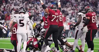 Feroz remontada de Bucs ante Texans