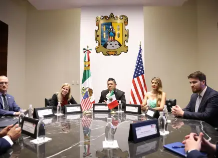 Gallardo se reúne con la Cónsul de EU en Monterrey
