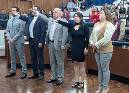 Rinden protesta integrantes del Órgano de Administración del PJE Rinden protesta integrantes del Órgano de Administración del PJE