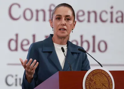 Claudia Sheinbaum defiende la libertad de expresión en actos oficiales Claudia Sheinbaum defiende la libertad de expresión en actos oficiales