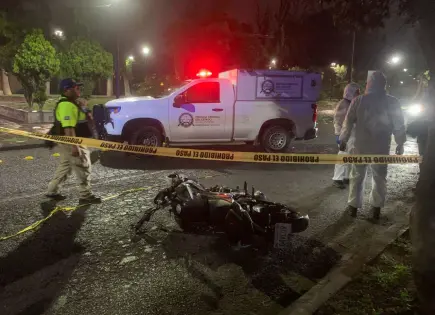Joven motociclista muere tras derrapar en avenida de La Paz Joven motociclista muere tras derrapar en avenida de La Paz