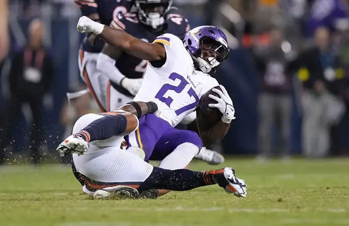 Aaron Jones, baja por lesión