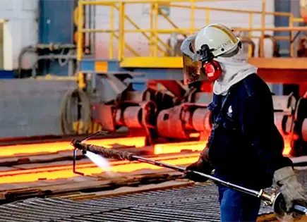 Gobierno y acereros celebran acuerdo para fortalecer siderurgia mexicana