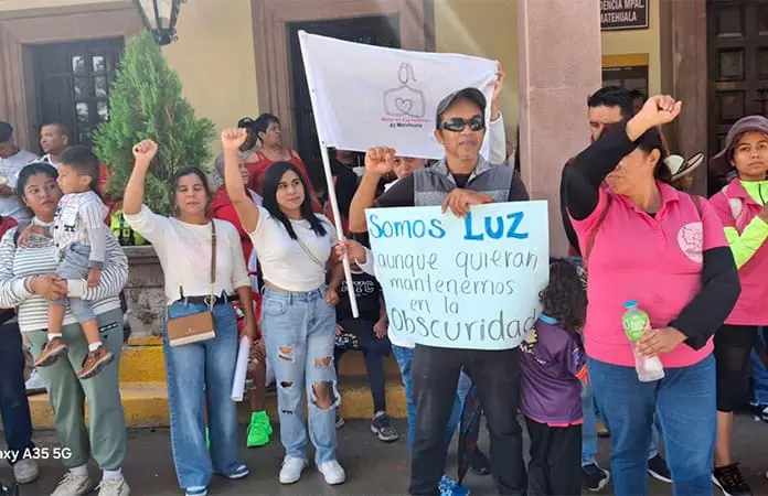 Demandan autistas una mejor atención