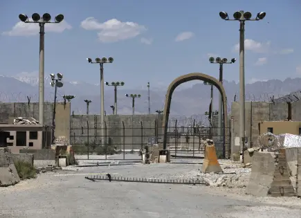 Donald Trump busca recuperar presencia en Base Aérea Bagram en Afganistán