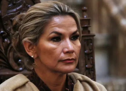 Jeanine Áñez busca absolución tras rechazo de apelación por condena