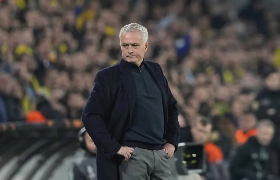 Mourinho critica a Portugal tras empate en México