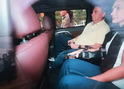 Le detectan cáncer de piel a Bolsonaro