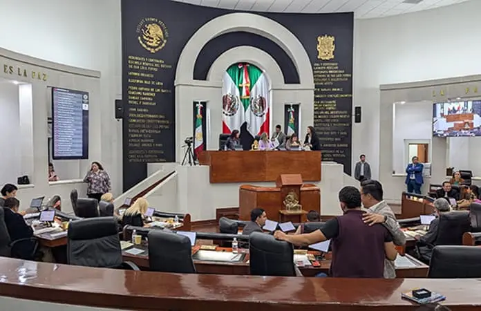 Pide diputado participar en consulta del T-MEC