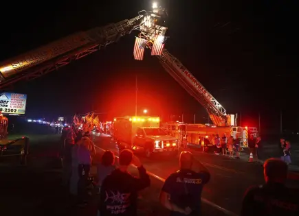 Presunto acosador mata a tres policías en Pensilvania