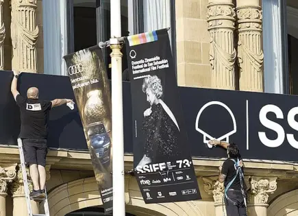 GLAMOUR EN EL FESTIVAL DE SAN SEBASTIÁN GLAMOUR EN EL FESTIVAL DE SAN SEBASTIÁN