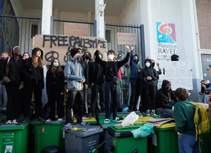 Miles protestan contra gobierno francés Miles protestan contra gobierno francés