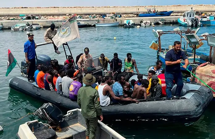 Se hunde un barco con 75 refugiados