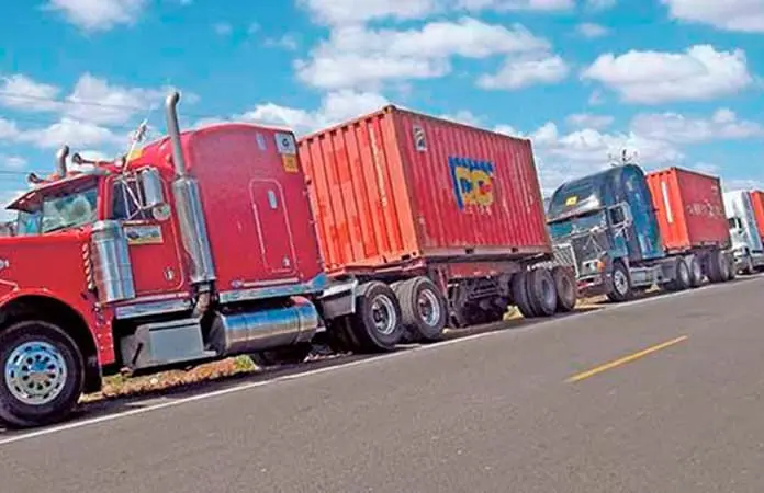 Canacar alerta sobre reducción del transporte de mercancías por aranceles de EU