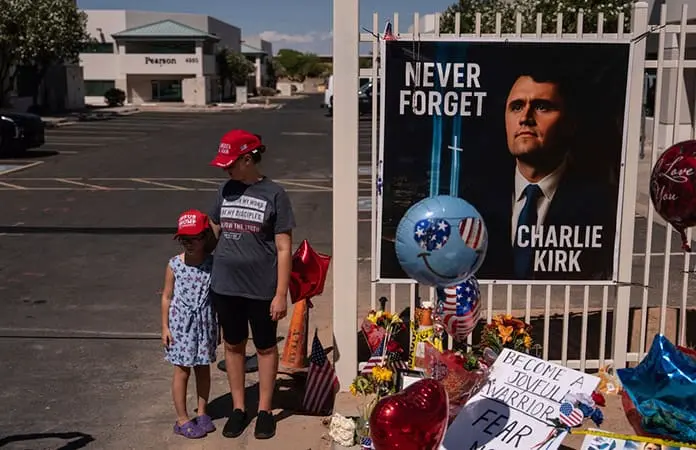 Genera tensión funeral de Charlie Kirk