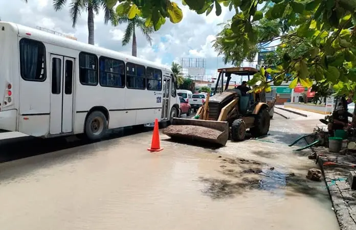 Mega fuga deja sin agua varios sectores de la ciudad