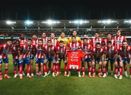 Canel´s celebra sus 100 con jersey conmemorativo