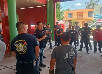 Capacitan a bomberos en rescate vertical