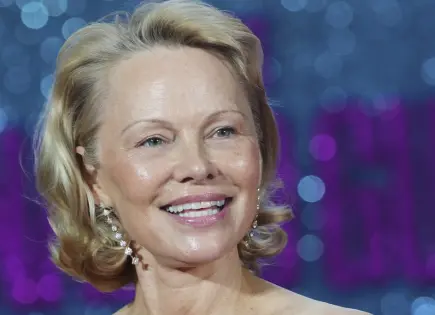 Pamela Anderson lidera tendencia sin maquillaje