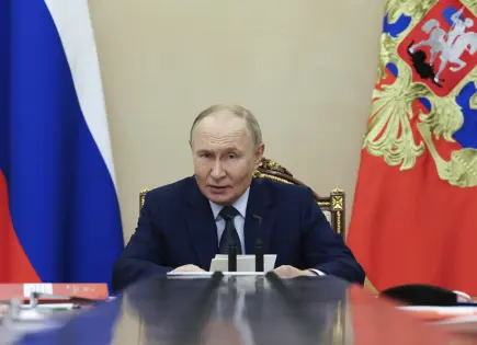 Putin asegura que Rusia cumplirá límites de armas nucleares Putin asegura que Rusia cumplirá límites de armas nucleares