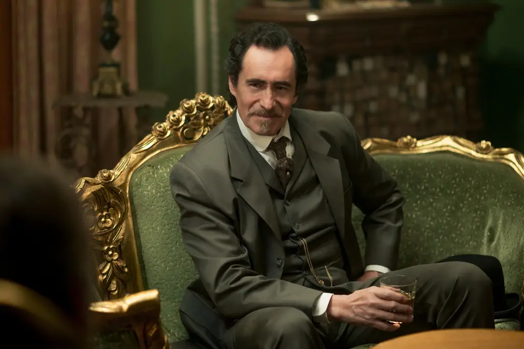 Demián Bichir protagoniza la serie El dentista