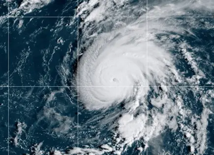 Huracán Gabrielle, un Ciclón de Categoría 4, se Acerca a Azores