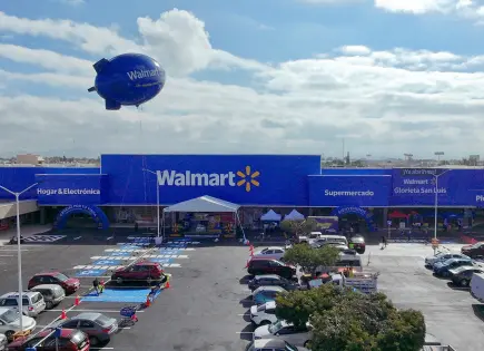 Inauguran Walmart en Plaza Las Huastecas; creará 125 empleos
