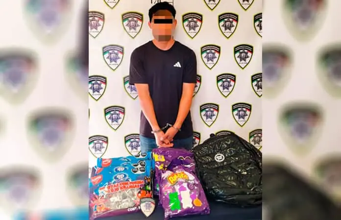 Ladrón robaba dulces en tienda Walmart
