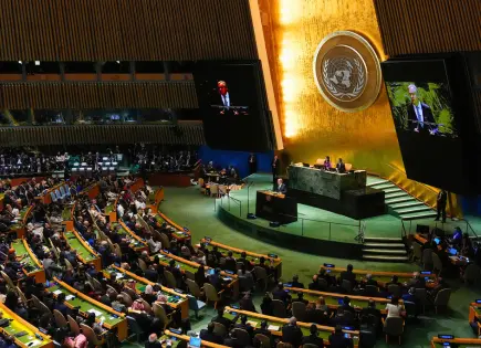 ONU desafía a líderes mundiales en lucha contra sufrimiento humano